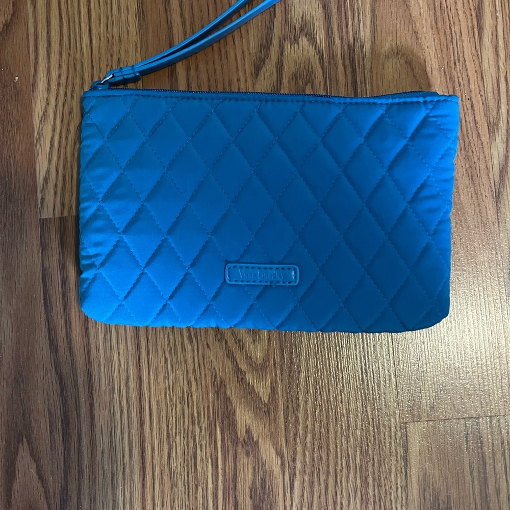 NWOT Vera Bradley wristlet in Bahama Bay